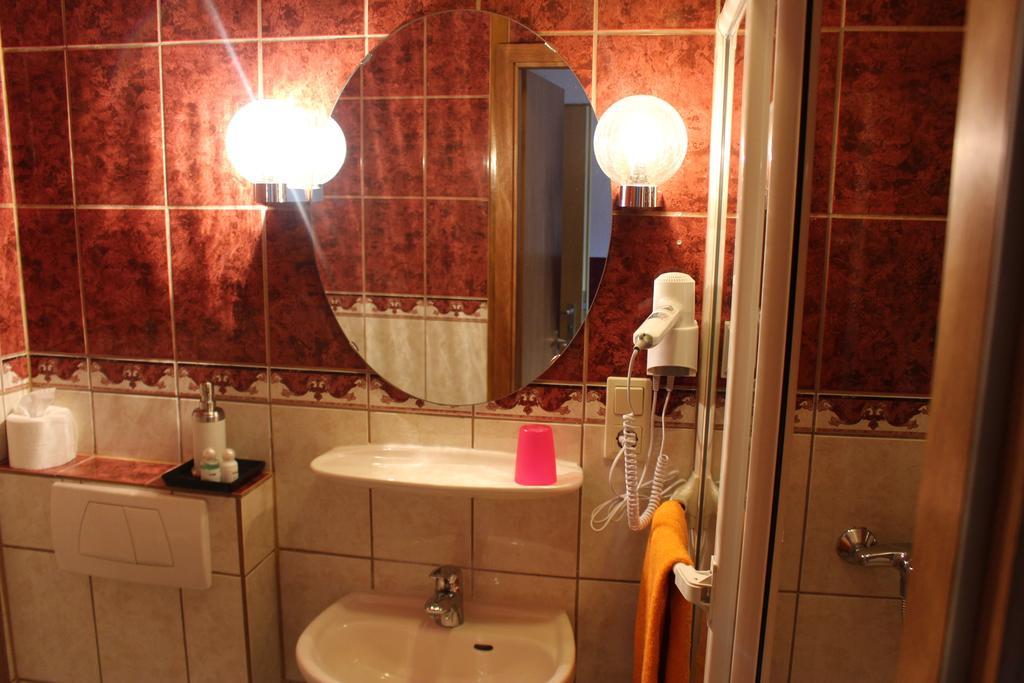 Gasthof Zur Post Zwiefalten Екстериор снимка